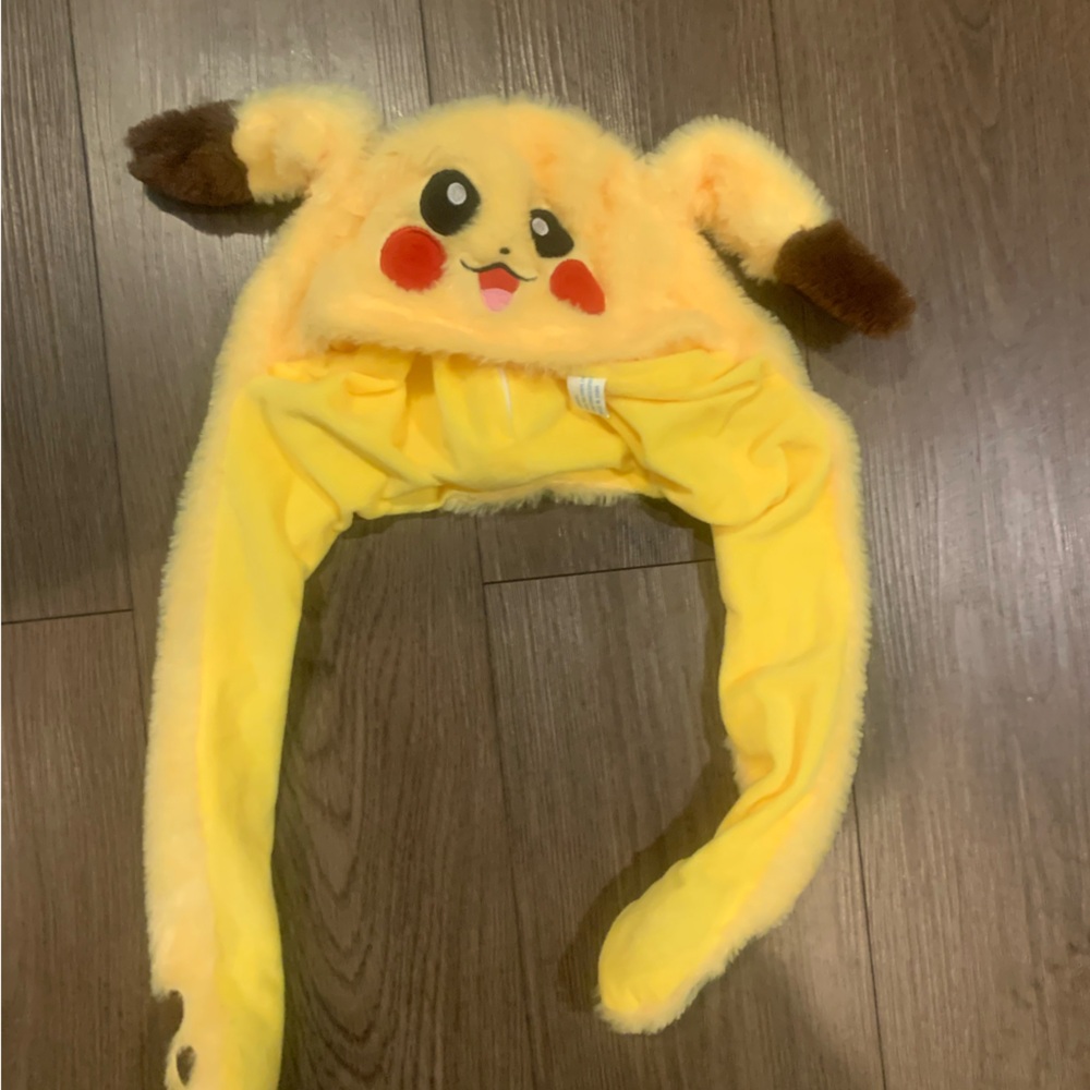 Pokémon fleece hat
